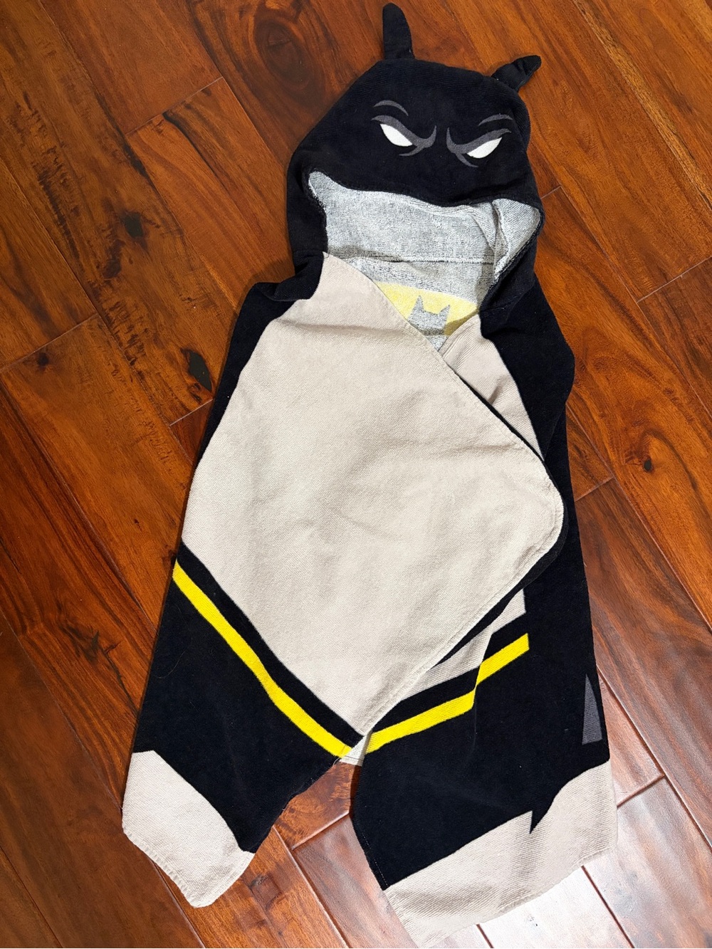 DC Batman | Kids | Batman Hooded Shower Towel Wrap
